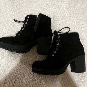 Woman’s black heels